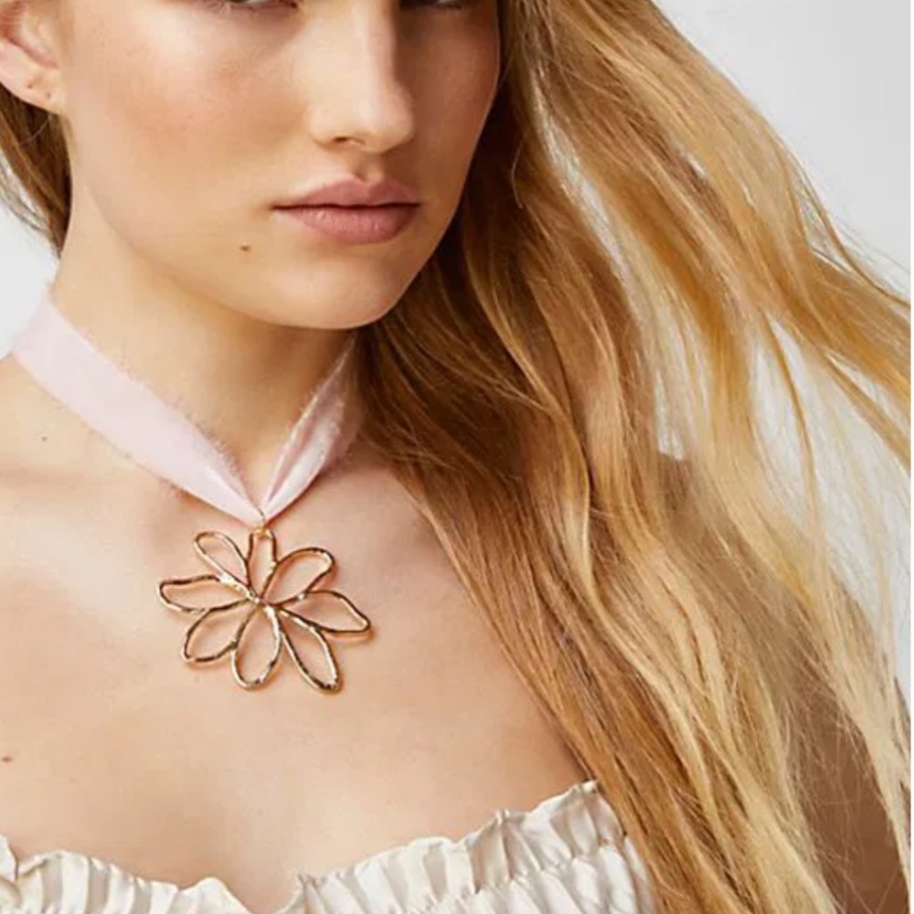 FREE People Annabelle Choker necklace Pink/Gold- NWT Women’s jewelry